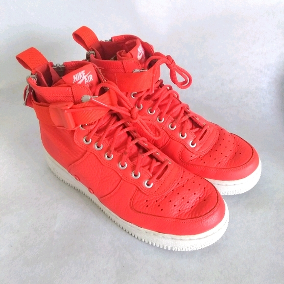 Mens SF AF1 Mid shoes EUC - Picture 1 of 9